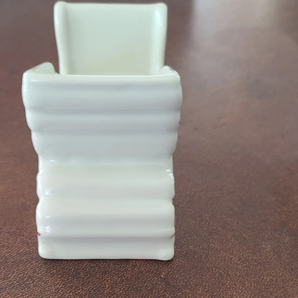 Sleigh salt and pepper set with original box